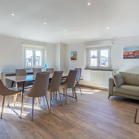 Arbol Del Te 지로나